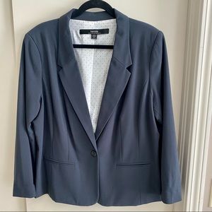 Kensie Navy Blue Blazer. XXL